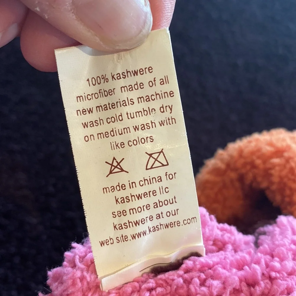 Kashwere girls robe. Size 4/6. NWOT - Picture 7 of 7